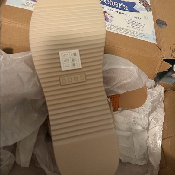 Women - Picture 6 of 7